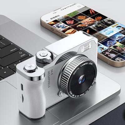 Cámara CCD Digital 4K Pantalla de 2.4 Pulgadas 6.4 Millones de Píxeles Videocámara Zoom 16X Para Estudiantes Fotografía para Principiantes Larga Duración de Batería