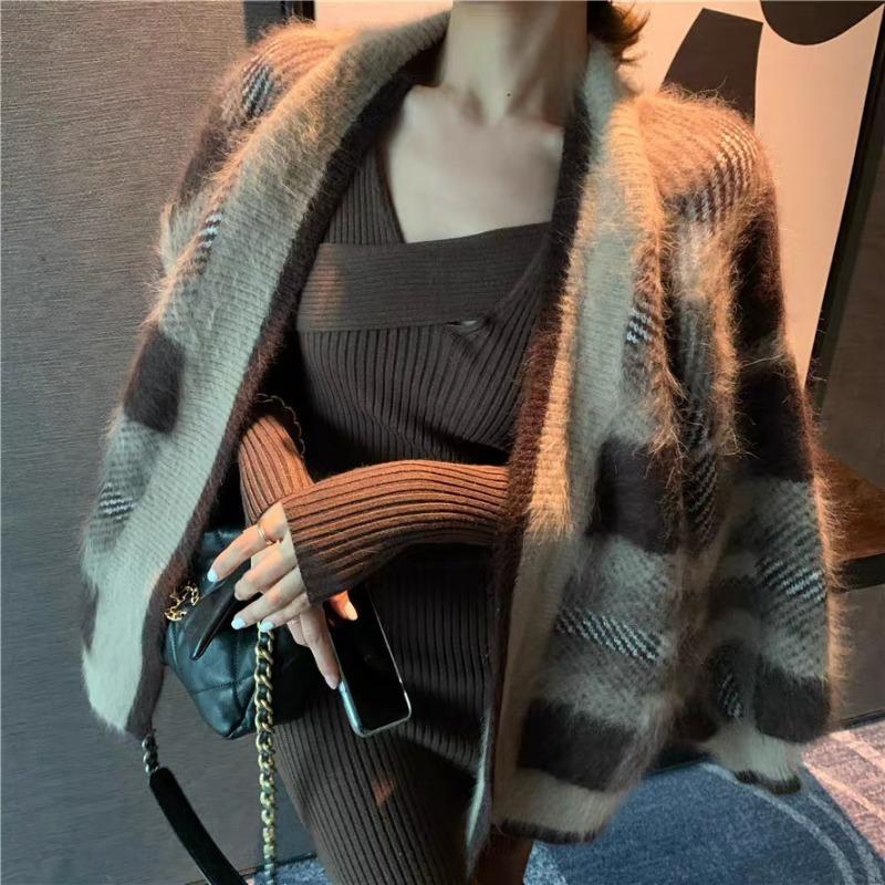 Early Autumn Inner Base Over the Knee Sweater Skirt Design Sense Niche Irregular Slim Fit Long Sleeve Knitted Dress