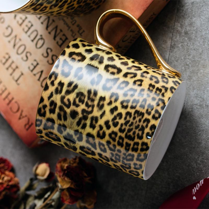 Luxury High-Grade  Bone China Leopard Print Coffee Mug  Ceramic  Milk Cup Tea Cup with Spoon drinkware Gifts