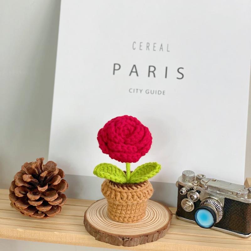 Tulips Crochet Flowers with Potted Cute Knitted Flower Tulips Artificial Palnt Easter Decoration 2025 Office Table Car Decor