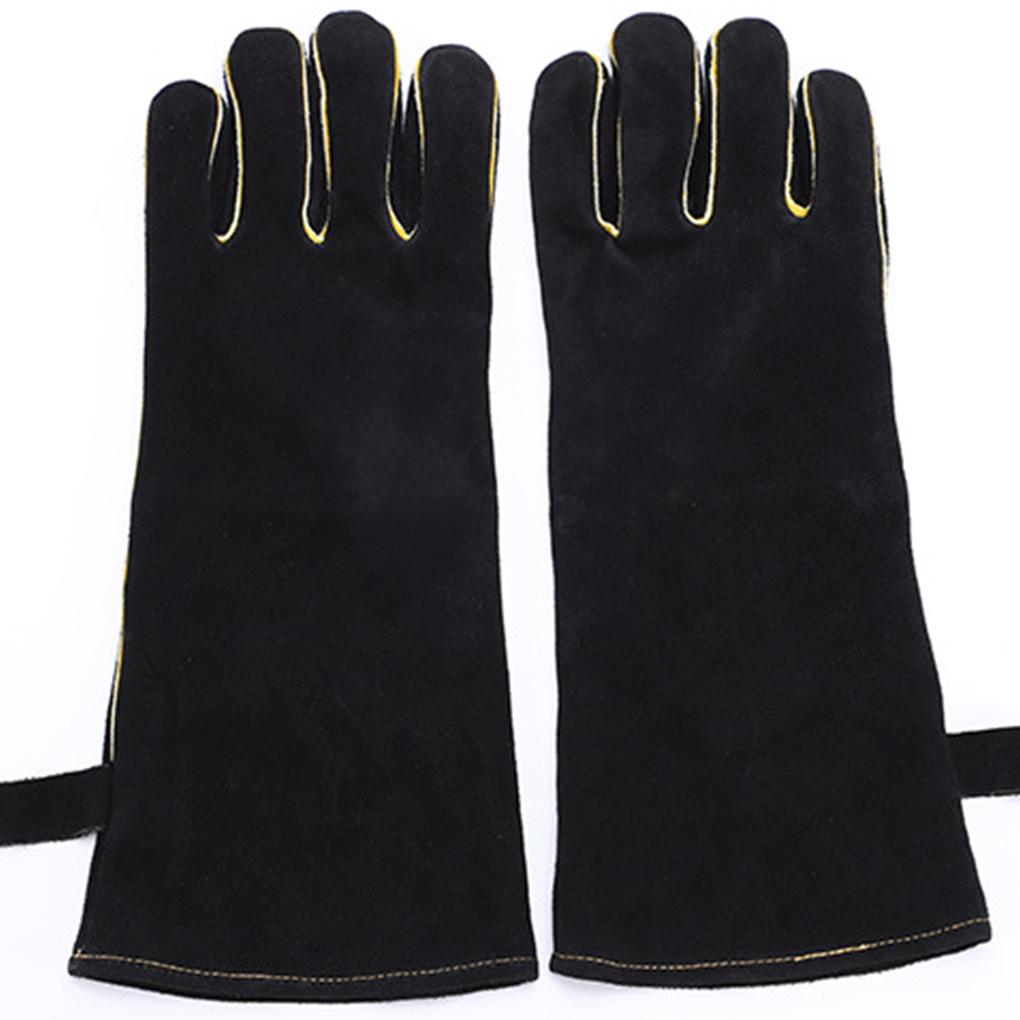 Schwarze Hitzebeständige Handschuhe Breite Anwendung Ausgezeichnete Wärmeisolierung Und Feuerbeständigkeit