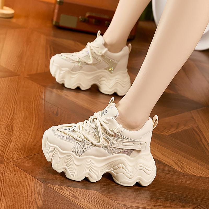 Daddy Schuhe Mädchen 2025 Neue Frühling Plateau Muffin Schuhe Strasssteine Mode Vielseitig Kleine Innere Höhenerhöhung Damen Schuhe