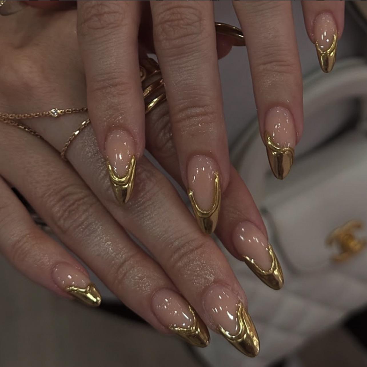 3D French Gold Wearable Short Almond Nail Tips Stereoscopic Nail Art