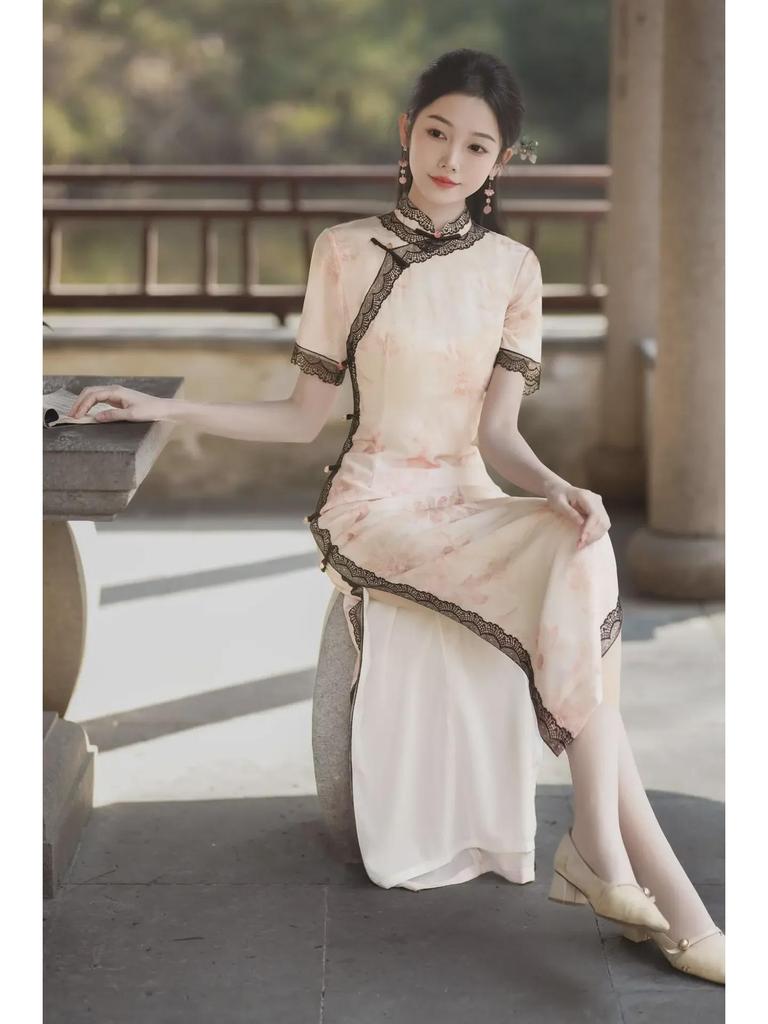 2024 Spring/Summer Elegant Breathable Lace Cheongsam Dress