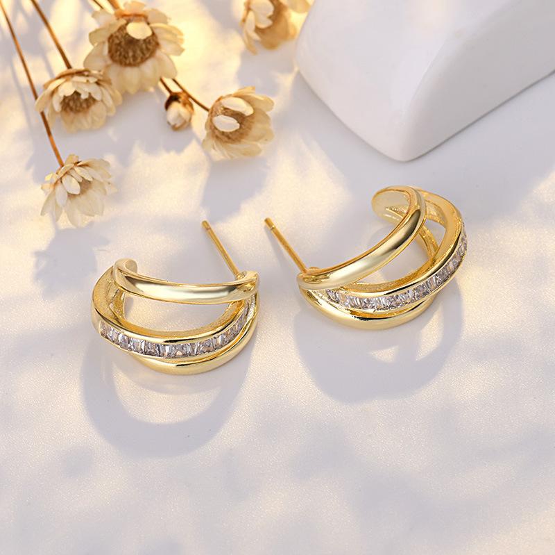 

Серьги Универсальные простые и холодные серьги с ветром Почувствуйте темперамент серьги для женщин