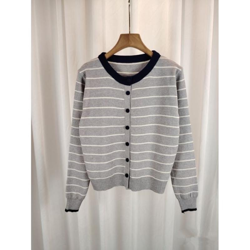A New Autumn Fashion Round-neck and Versatile Sweater Coat for Women with Contrasting Color Stripes Long-sleeved Knitted Cardigan