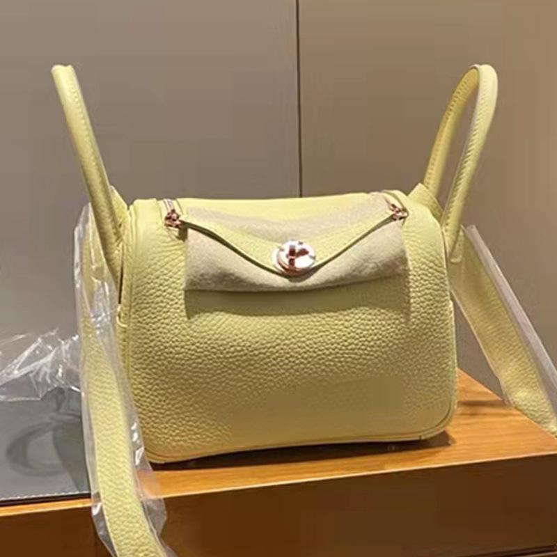 2025 New Style Womens Bag Real Leather Single Handle Tote Bag Top Handle Bag All-Match Lindy Bag Doctors Bag Mini
