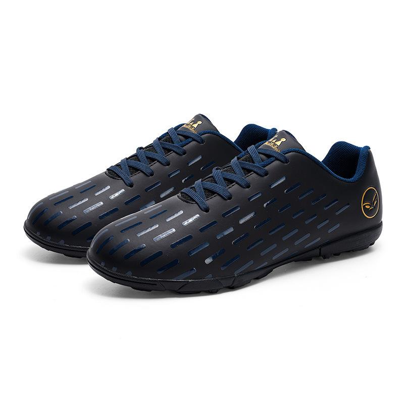 

New football shoes grass training broken nails sports shoes student competition running shoes low top sneakers football spikes 32