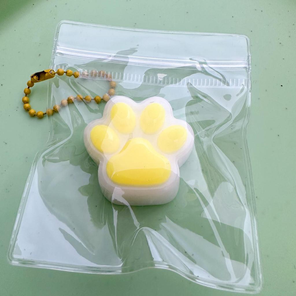 Mini Cat Paw Squishy Toy - Slow Rebound Silicone Stress Relief Pendant for Kids