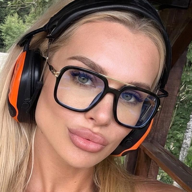 Stylish Women's Double-Bridge Blue-Light-Blocking Non-Prescription Glasses Frames for Street Style
