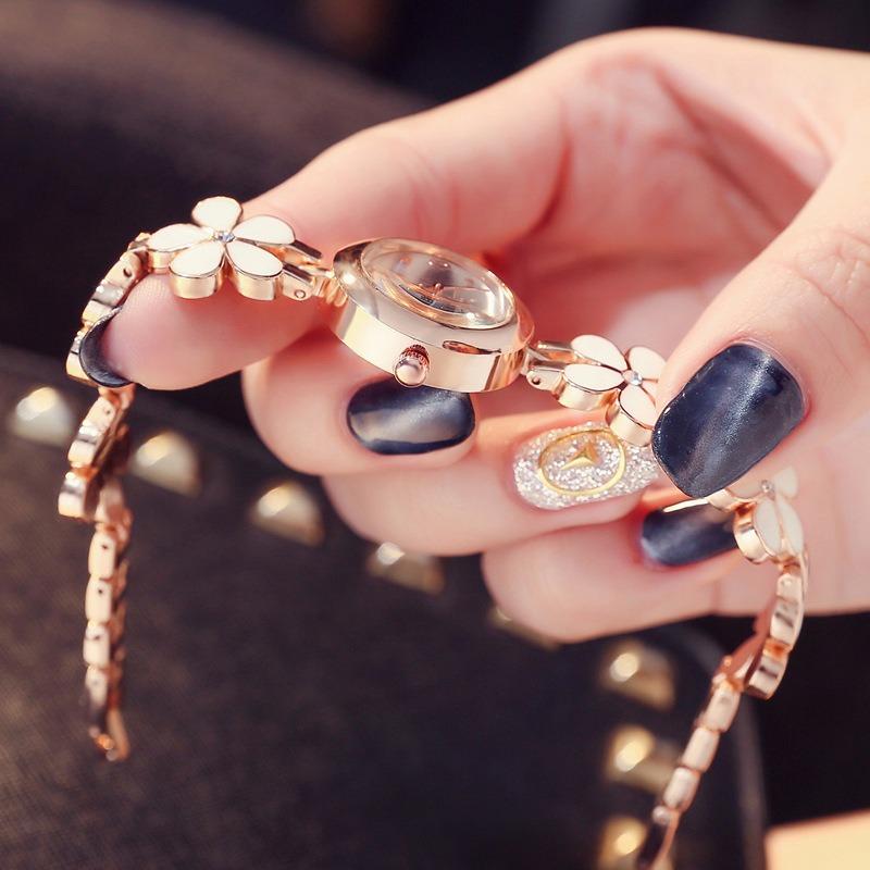Popular fashion women's watch women's flower fresh little daisy student bracelet watch quartz one piece