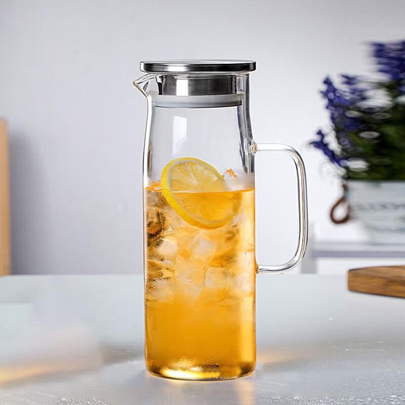 ZISIZ Glass Cold Water Pitcher with Stainless Steel Lid