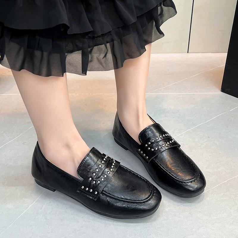 

Spring New Style Flat Shoes for Women Round Head Deep Mouth Rivet Soft Sole Anti-slip Wear-resistant Single Shoes 40 чорний