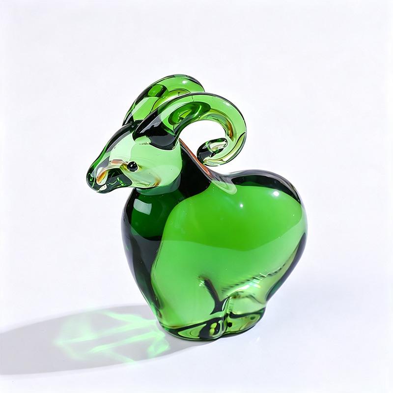 Year of the Sheep: Limited Edition Heart-Shaped Crystal Sheep Ornament - Cute Decoration for Children's Room