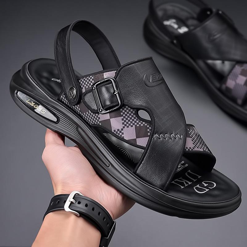 Men's sandals leather summer cowhide beach shoes 2025 new car wear non-slip dual-purpose dad men's sandals