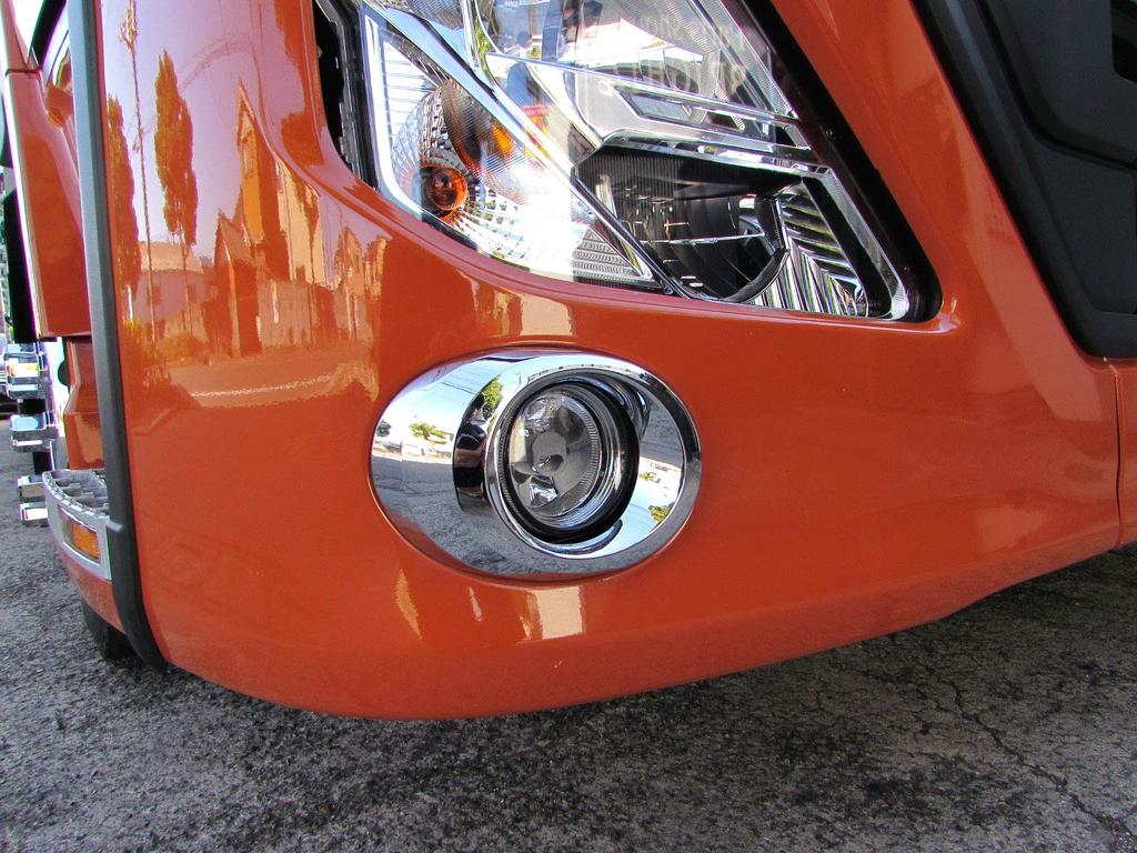 BRIGHTZ Quon Chrome Fog Light Covers 28644 [TRUCK-S-013]