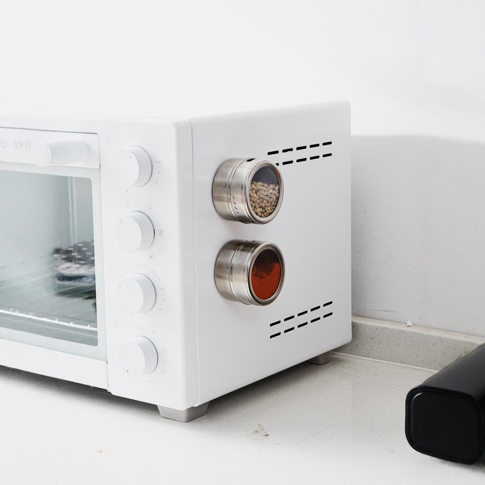 New Magnetic Wall-mounted Seasoning Box Stainless Steel Kitchen Good Seasoning Box Barbecue Sprinkler Octagonal Storage Box