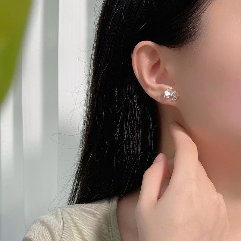 Bow Earrings Are Elegant, Pastoral Style, Pure and Simple and Unique Design Earrings for Girls
