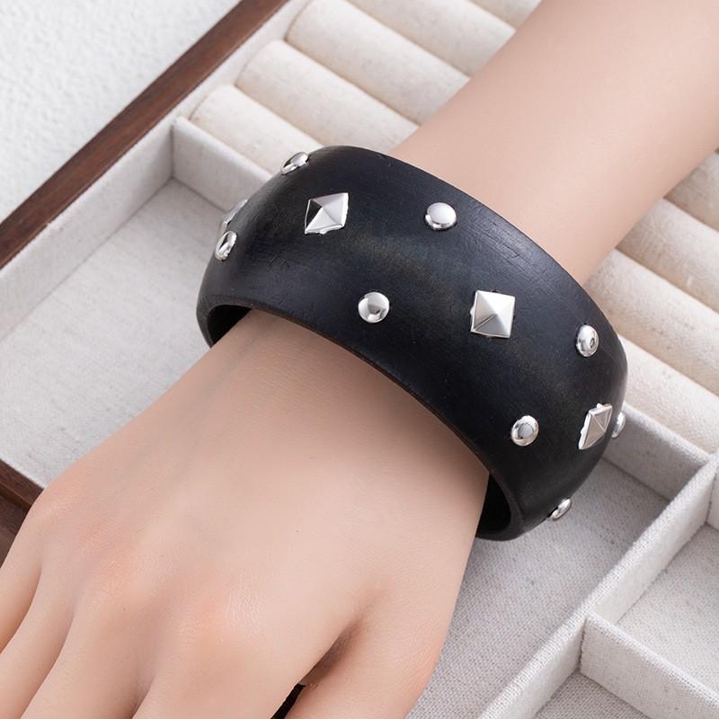 American Vtage Wooden Star Bracelet Female Exaggerated Spice Girl Wide Bracelet Spring Summer Bohemian Bracelet