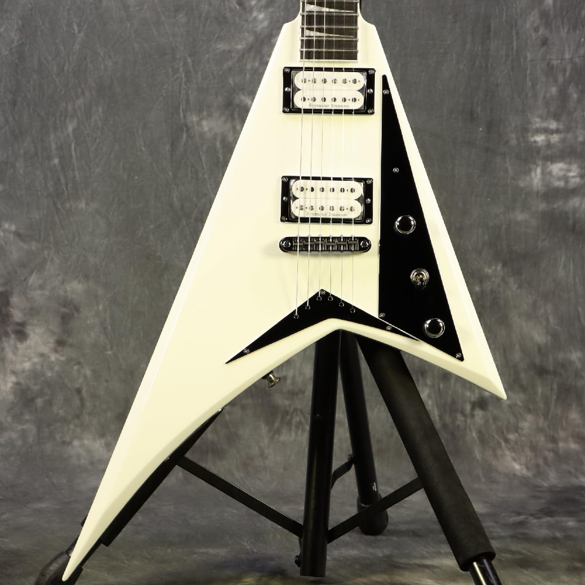

Серія Rhoads RRT Гриф з ебоні Сніжно-білий Jackson/MJ [S/N JFJ2200564]