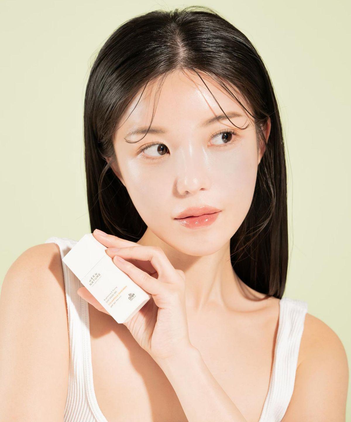 Zinc Oxide 100 Vita Ampoule Primer Sunscreen SPF 50+ PA++++ 35ml