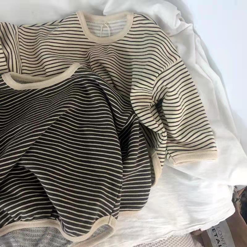 2025 New Children's Cloth  Boys' T-shirts  Girls' Sweatshirts and Babies' Loose Long-sleeved Shirts  Children's Coat