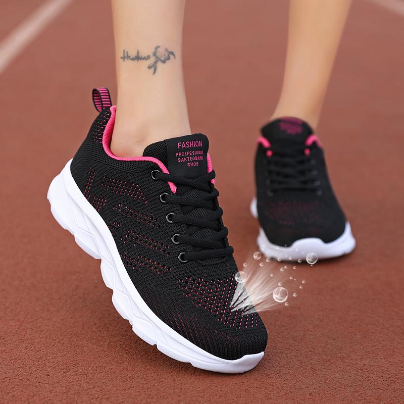 Scarpe a rete primaverili leggere scarpe sportive con suola morbida scarpe in tessuto con tacco basso scarpe casual