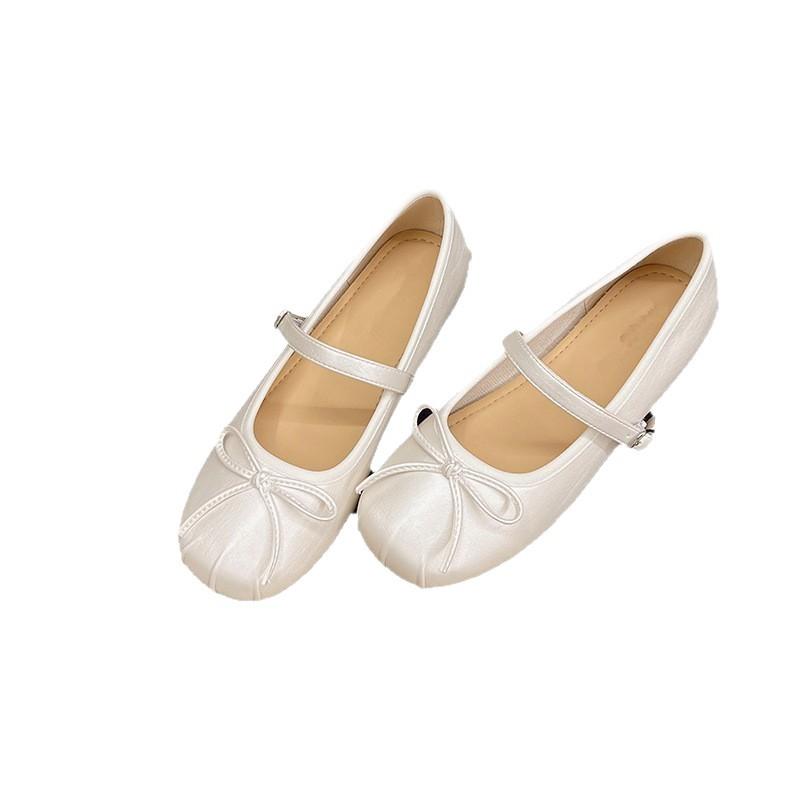 French Inner Height Increase with Mary Jane Shoes Women's Summer 2025 New Small Fragrant Style with Skirt Light Mouth Single Shoes