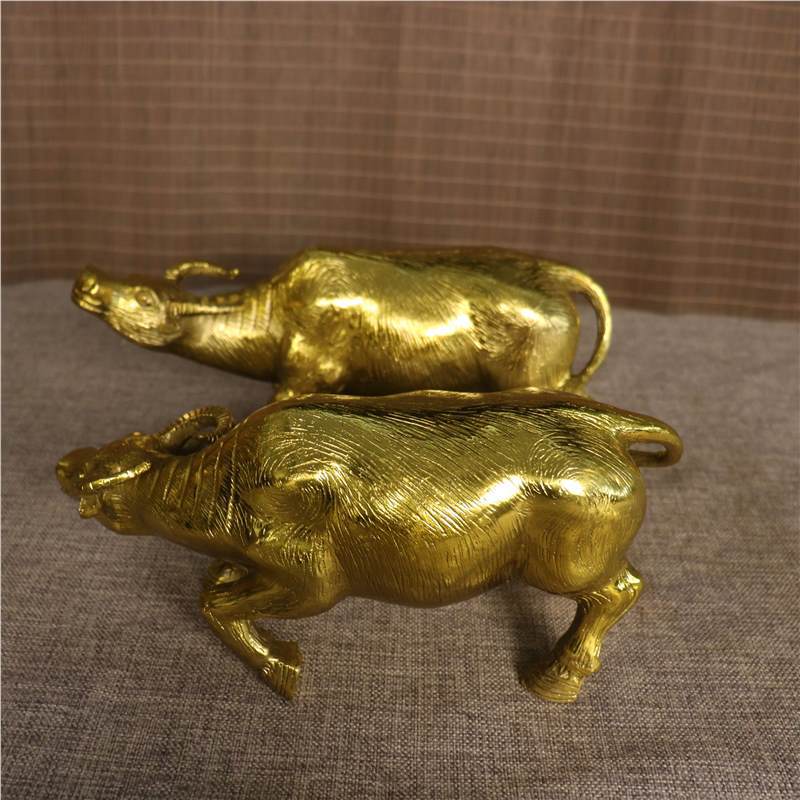Pure copper buffalo with head up one facing down, a pair of animal desktop decorations for home, office, and livi