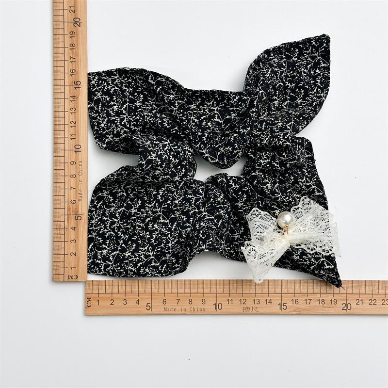 Luxury and Sophisticated Floral Square Scarf Hairpin with Bow - A Charming Large Hairband Accessory for Girls