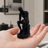 Meditative Pose Statue 3D Gedruckte Denker Figur, Hohlstehender Denker Statue, Abstrakte Skulptur für Zuhause Büro Bücherregal Schreibtisch Dekoration Einteilig