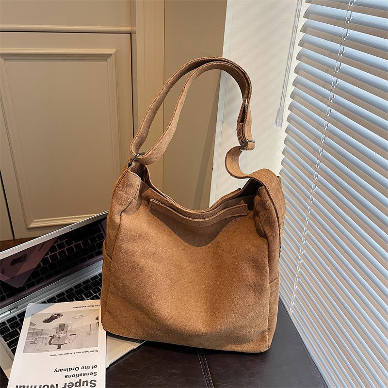 Korean Style Ins Simple Shoulder Bag Women Large Capacity Lightweight Versatile Commuting Bag Casual and Simple Crossbody Bags