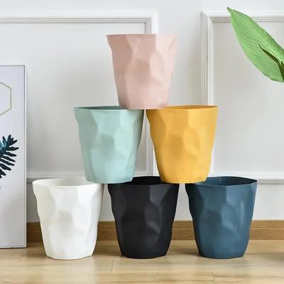Nordisk Stil Oregelbunden Papperskorg Modern Enfärgad Plast Skräpkorg Soptunna Matavfallskorg Bassäng Hink Blomkruka Dekor