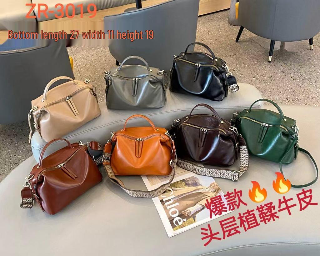 Versatile Women's Crossbody Shoulder Bag - Vegetable-Tanned Top-Grain Cowhide, Zipper Dumpling Design, Large Capacity for Daily Commute