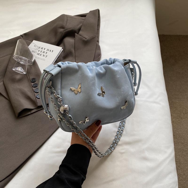 Популярная серебряная маленькая сумка для женщин — фото 5