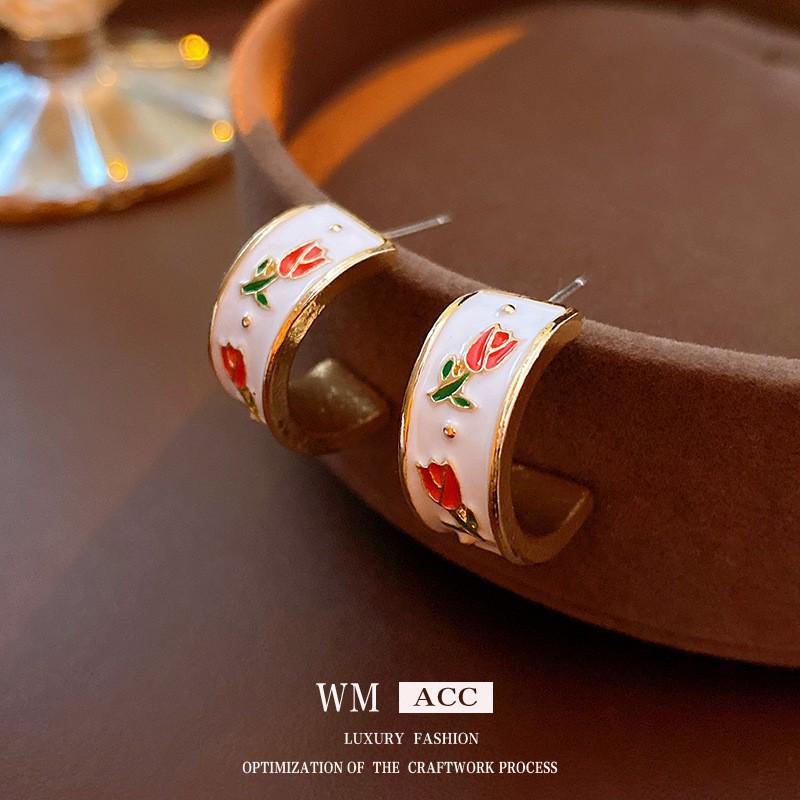 Elegant Medieval-Inspired Retro Round Earrings: Luxurious Vintage Palace Style