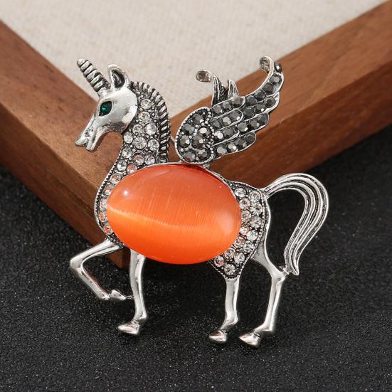 Brooch Pin Horse Design Enamel Pin with Imitation Crystals Enamel Faux Pearls Fairy Tale Brooch Artistic Accessories