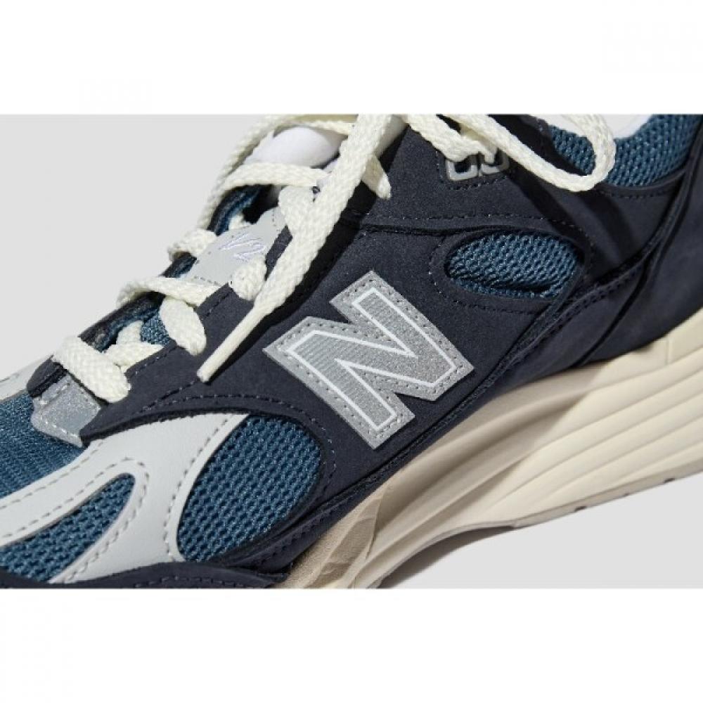 New Balance Made In Uk Premium Suede Mesh Upper Sneakers U991v2 4813