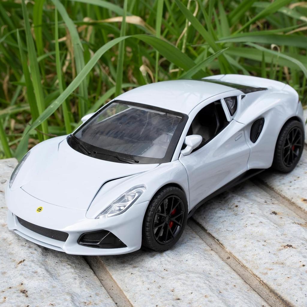 Lotus Emira Modellauto im Maßstab 1/24, Spielzeugauto mit Rückziehfunktion aus Zinklegierung mit Ton und Licht als Geschenk für Kinder, Jungen und Mädchen