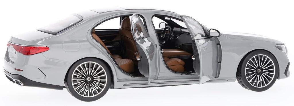 Genuine Sedan AMG Line Manufaktur Alpen Gray Scale [Mercedes-Benz Collection] E-Class (W214) 1/18