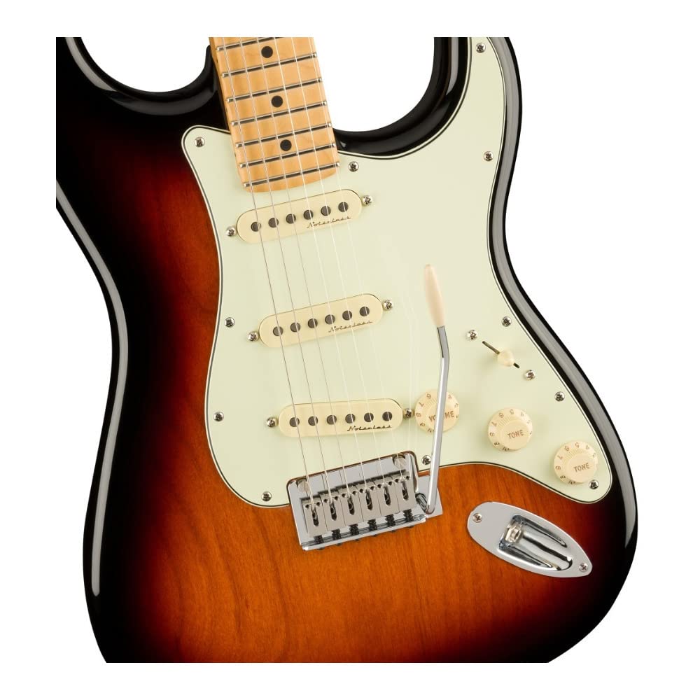 Fender Electric Guitar Player Plus Maple Sunburst Stratocaster®, Fingerboard, 3-Color