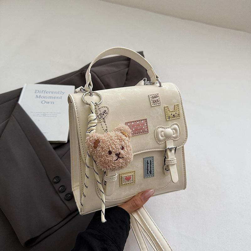 Large-capacity Bag Women's Autumn New Fashion Shoulder Messenger Bag High-value Commuter Bag Women
