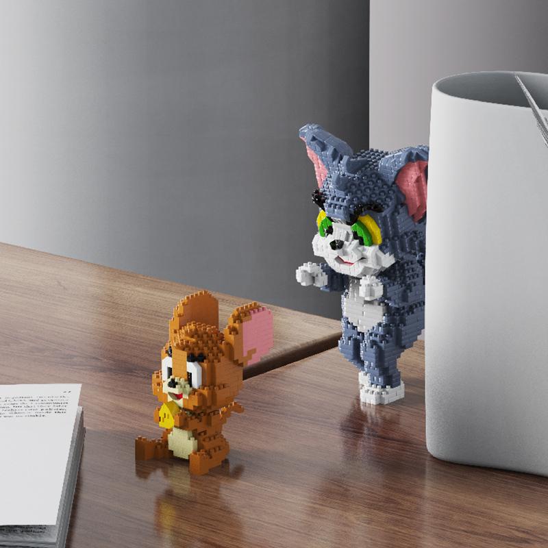 Cute Cat Mouse Game Block Toys Micro Mini Building Blocks Anime Figure Cartoon Toys DIY Assembly Bricks Kids Gifts