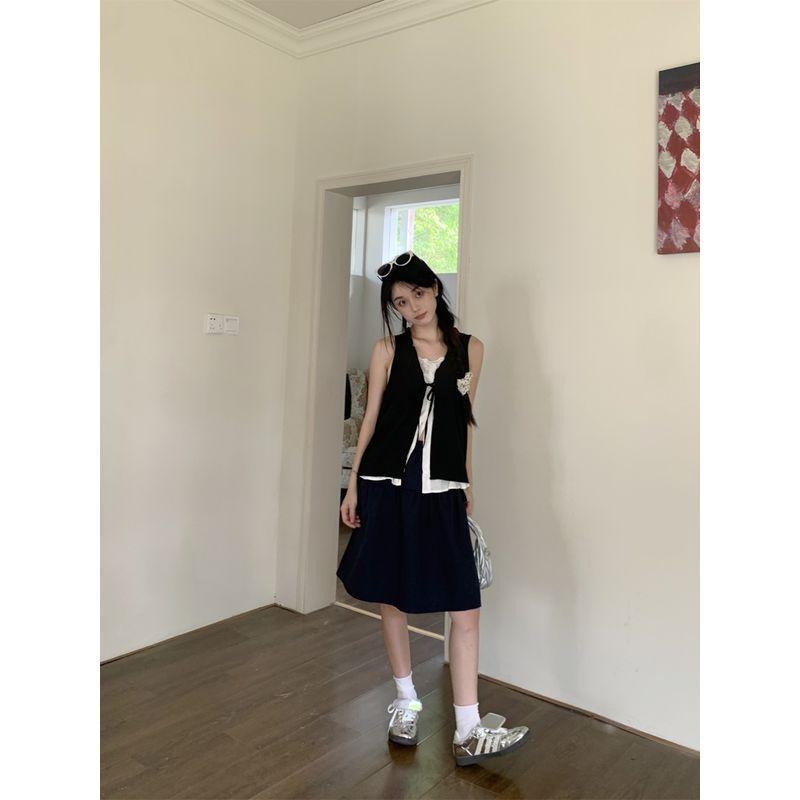 Age-Reducing Lace Stitching Sleeveless Vest Loose False Two Pieces