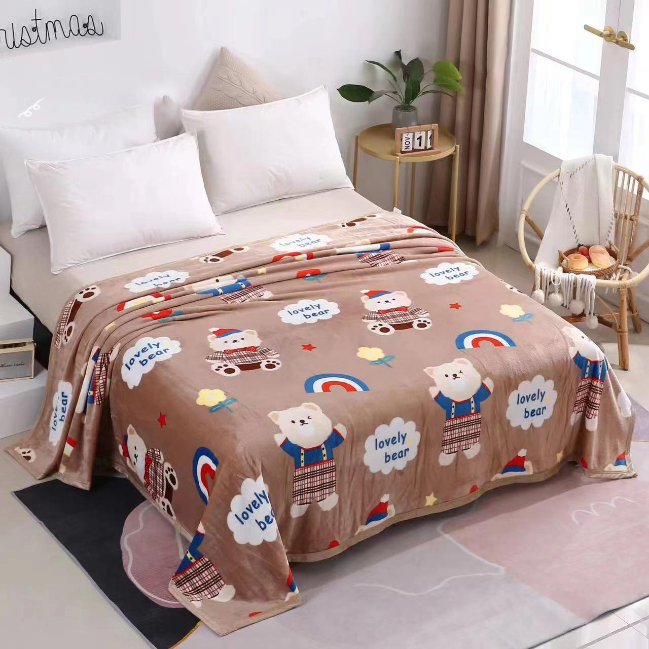 

Clearance_Reinforced Thickness Flannel Two-sided Multifunction Warm Lid Blanket 100x150cm