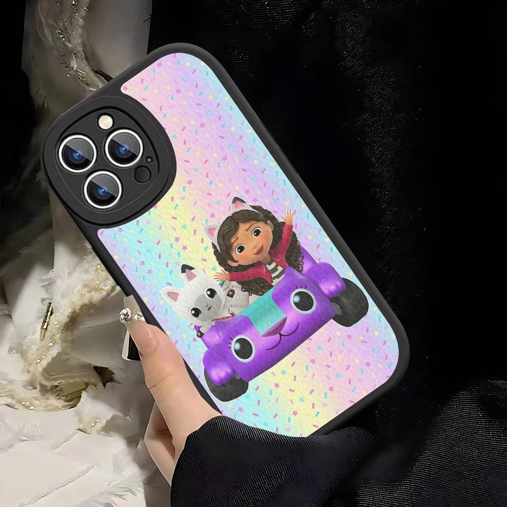 

Cute G-Gabbys D-Dollhouses Phone Case For IPhone 16 15 14 13 12 11 Pro Max Plus 16E Soft Leather Cover iphone 12pro