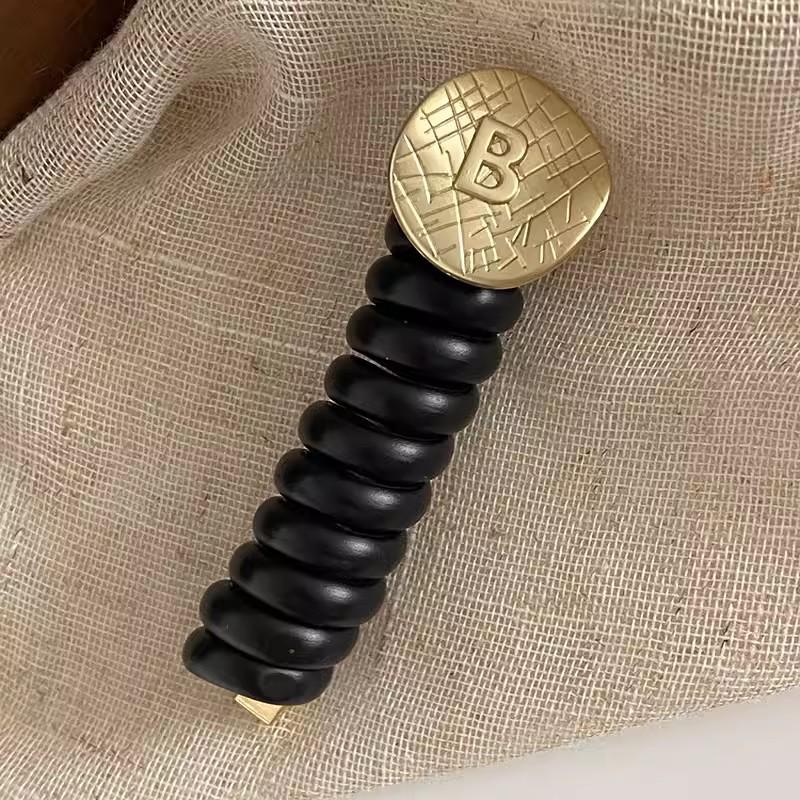 2023 High-End Japanese Style Elastic Hair Tie for Ponytails - Strong, Flexible Hair Accessory for Women