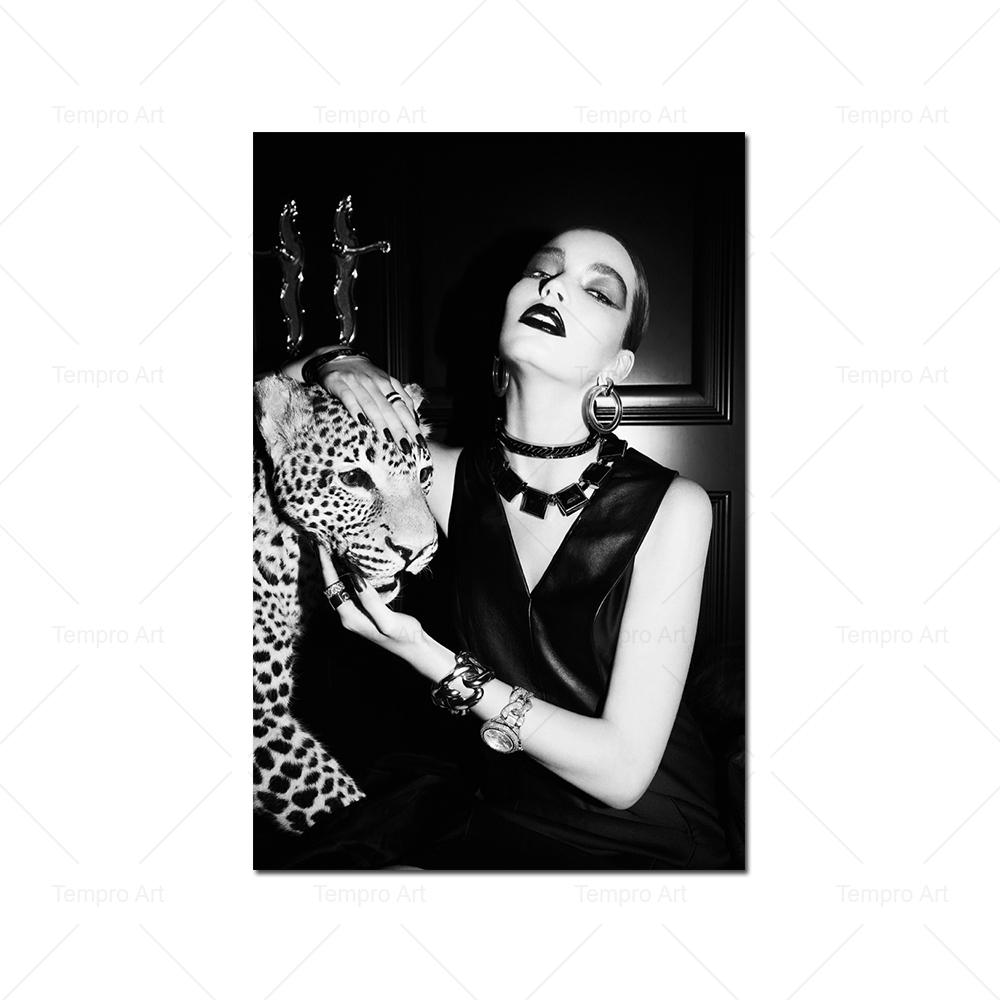 Fashion Star Dog Leopard Magazine Poster Black White Nordic Wall Art Pictures Canvas Painting Prints Living Room Home Decoration