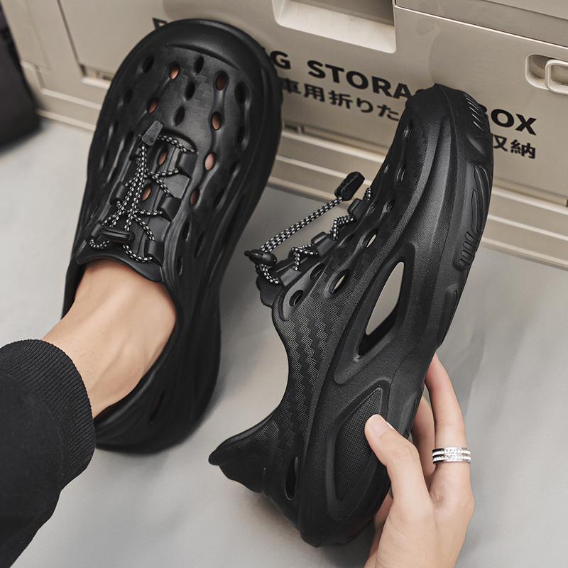 Fashion Trendy Men's Sandals Outdoor Wear Thickened Anti-slip Wear-resistant Fashion EVA Moulded Couples Clog Shoes Wholesale