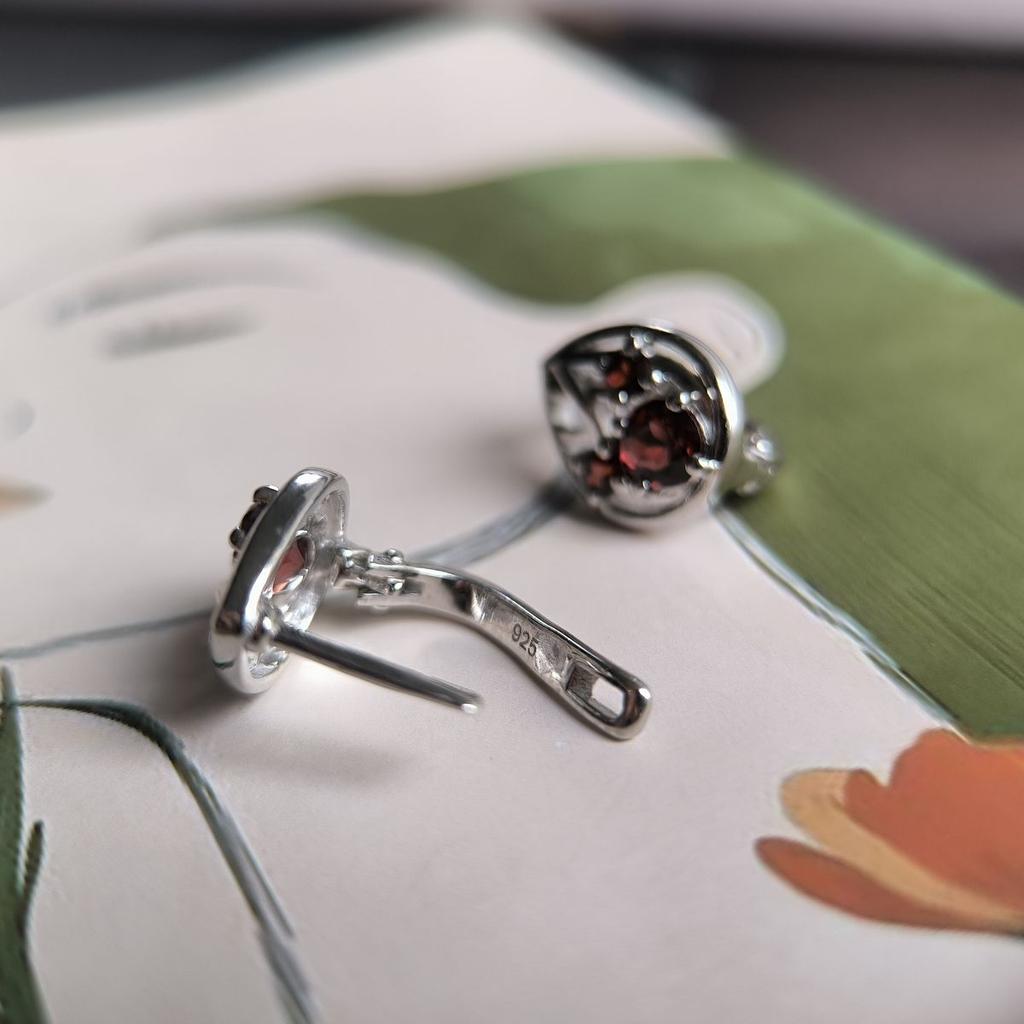 Silver Earrings with Natural Garnet 1.808ct (2182016)